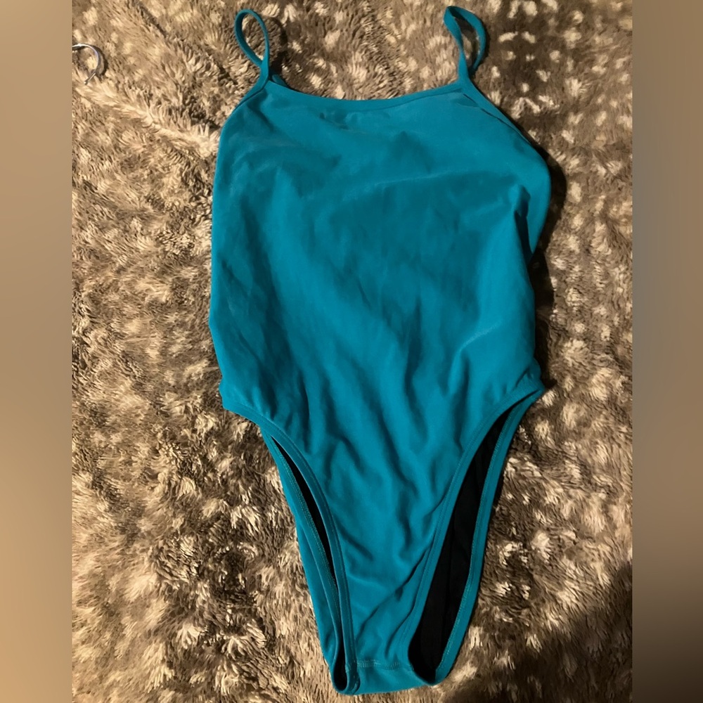 Jolyn Melbin Onsie 32